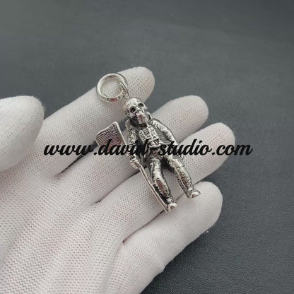 FOTI ASTRONAUT PENDANT