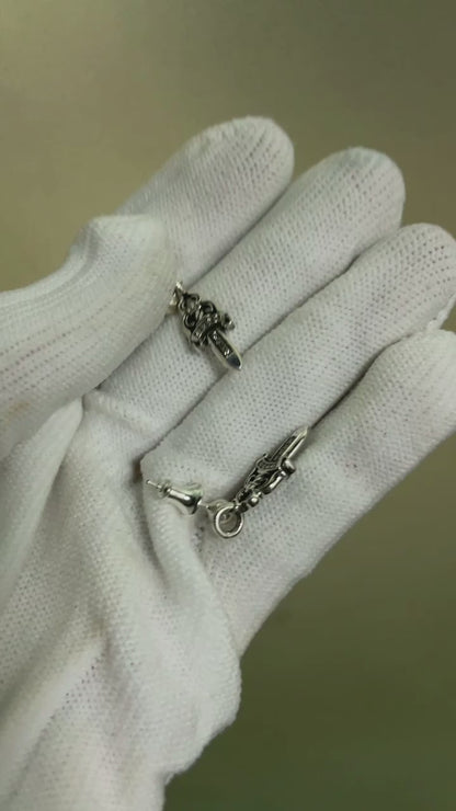 DAGGER DROP EARRING WITH DIAMOND